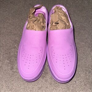 NIKE AIR FORCE 1 Lavender slide ons woman’s size 8